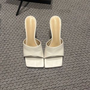 Tony Bianco Cream Mule